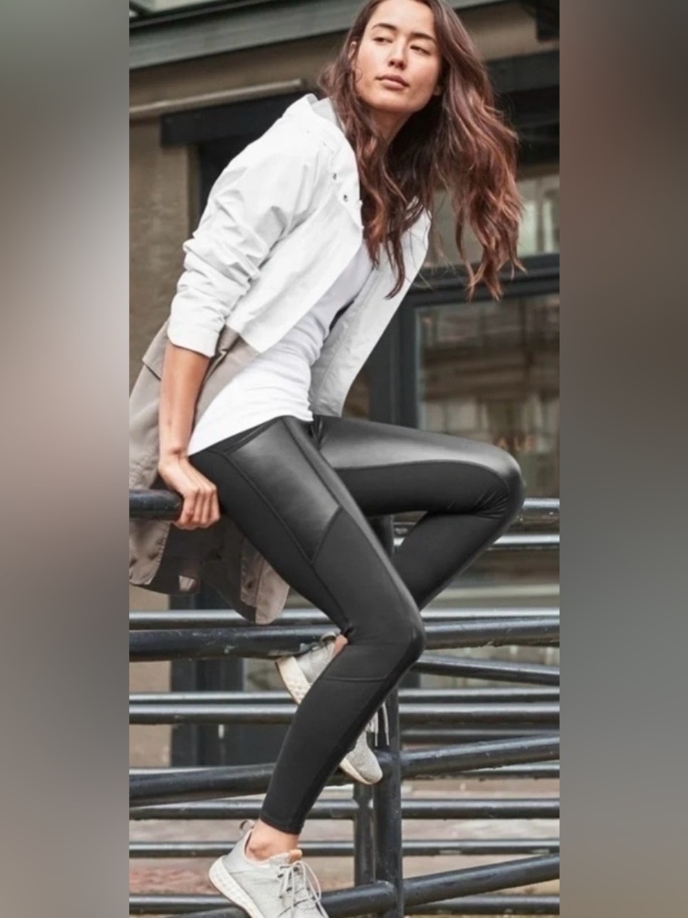 Athleta Black Faux-Leather Front Panel Leggings Size M 094
